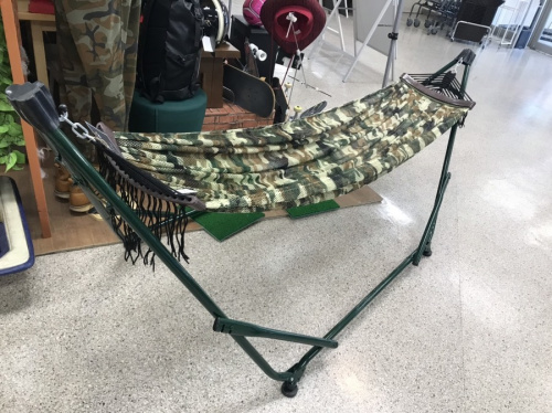 キャンプ用品のハンモック