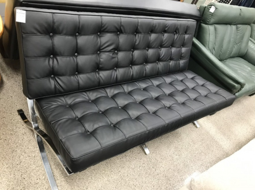 家具のソファ