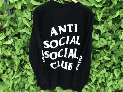 トレーナーのANTI SOCIAL SOCIAL CLUB