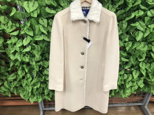 レディースファッションのコート