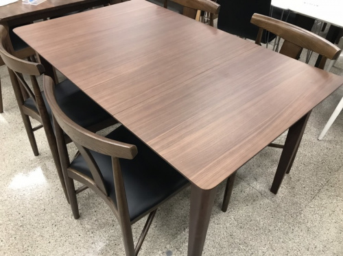 家具のダイニングセット