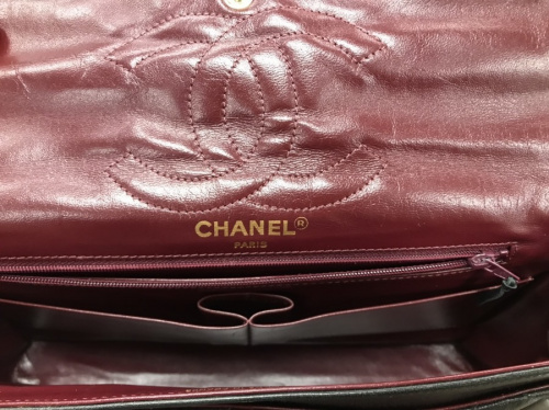 バッグのCHANEL