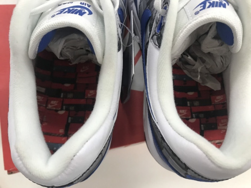 スニーカーのNIKE