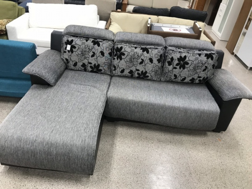 家具のソファ