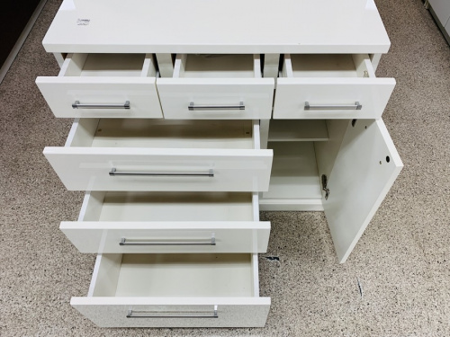 中古家具の食器棚 ソファー ベット マットレス オフィス 事務用品 ダイニング 引っ越し デザイナーズ 1点から ヴィンテージ ニトリ