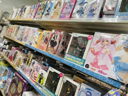 フィギュア アニメグッズ ゲーム トミカ ミニカー ぬいぐるみ 女の子 昭和レトロ ブリキ 幼児 ガラクタ 特撮のホビー買取