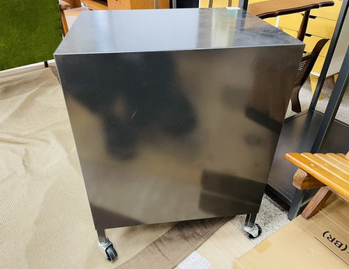 出張買取の冷蔵庫 洗濯機 テレビ エアコン ソファ カップボード ダイニングセット 収納家具