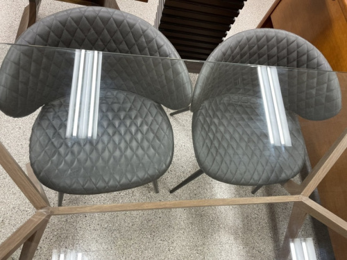 出張買取の冷蔵庫　洗濯機　テレビ　エアコン　ソファ　カップボード　ダイニングセット　収納家具