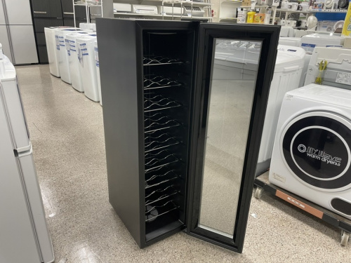 出張買取の冷蔵庫 洗濯機 テレビ エアコン ソファ カップボード ダイニングセット 収納家具