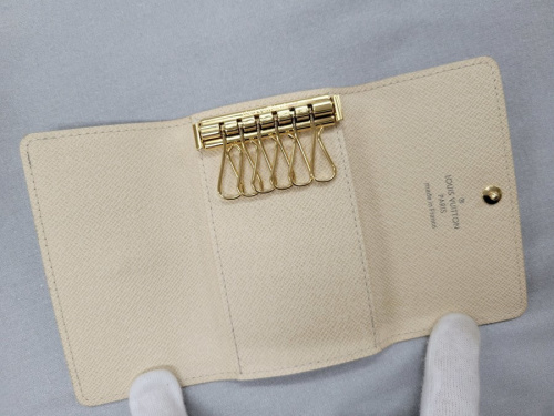 ブランド買取のルイヴィトン シャネル コーチ グッチ エルメス プラダ