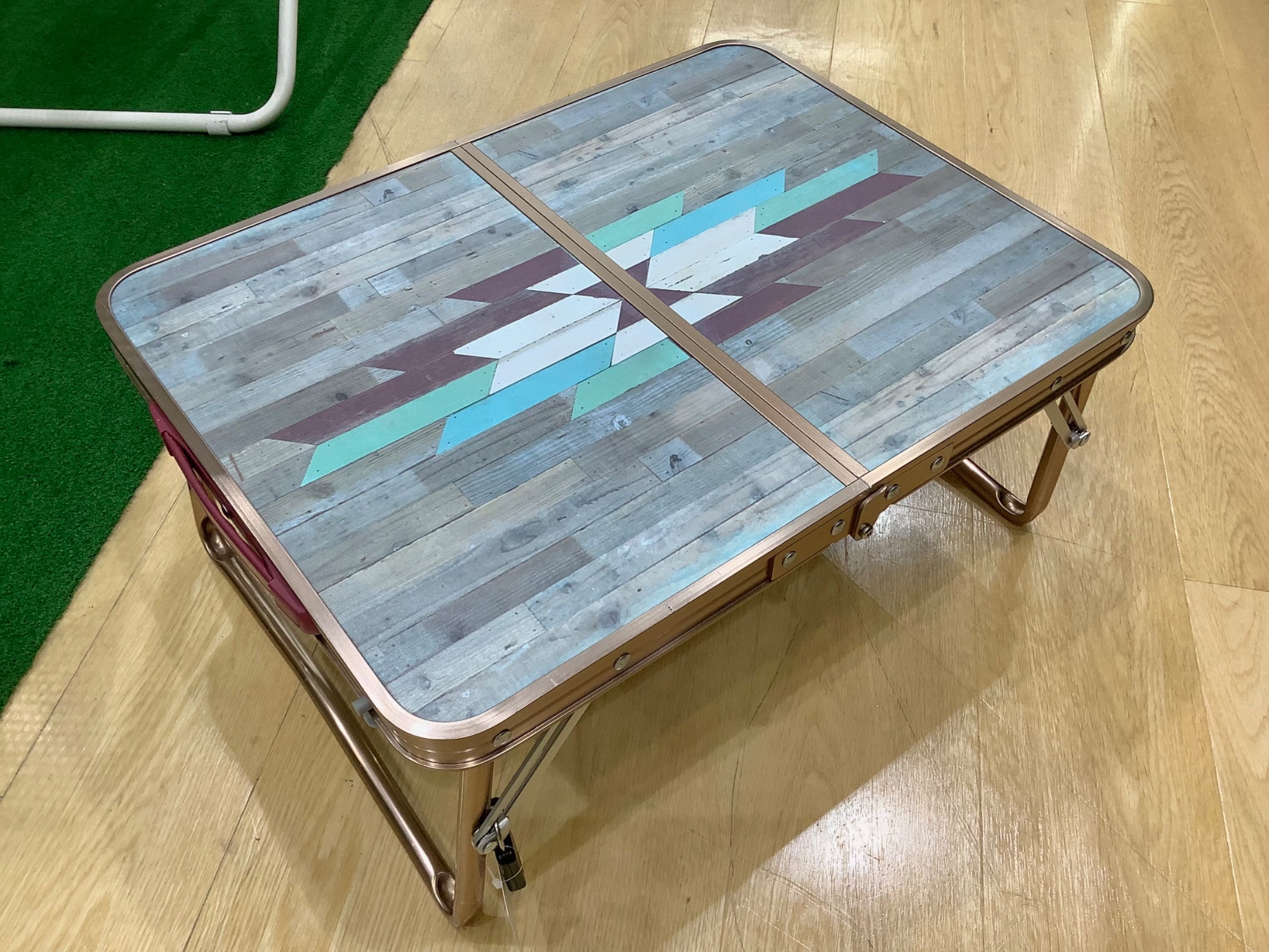 【美品】【終売品】COLEMAN 別注ミニテーブルプラス アーバンリサーチ 新品未使用】コールマン×アーバンリサーチ ミニテーブル 限定コラボ