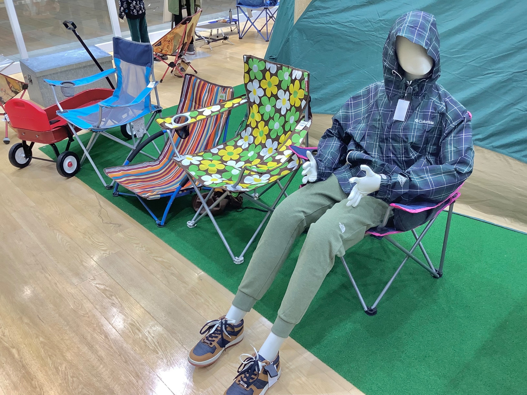 【美品】【終売品】COLEMAN 別注ミニテーブルプラス アーバンリサーチ 新品未使用】コールマン×アーバンリサーチ ミニテーブル 限定コラボ