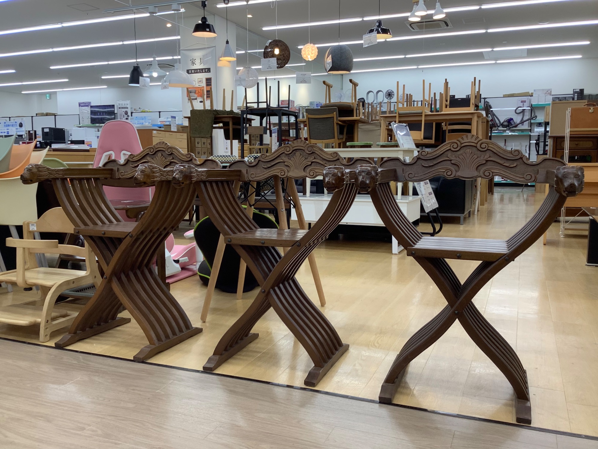 サヴォナローラチェア(1人掛け)をご紹介します！！｜2022年12月10日