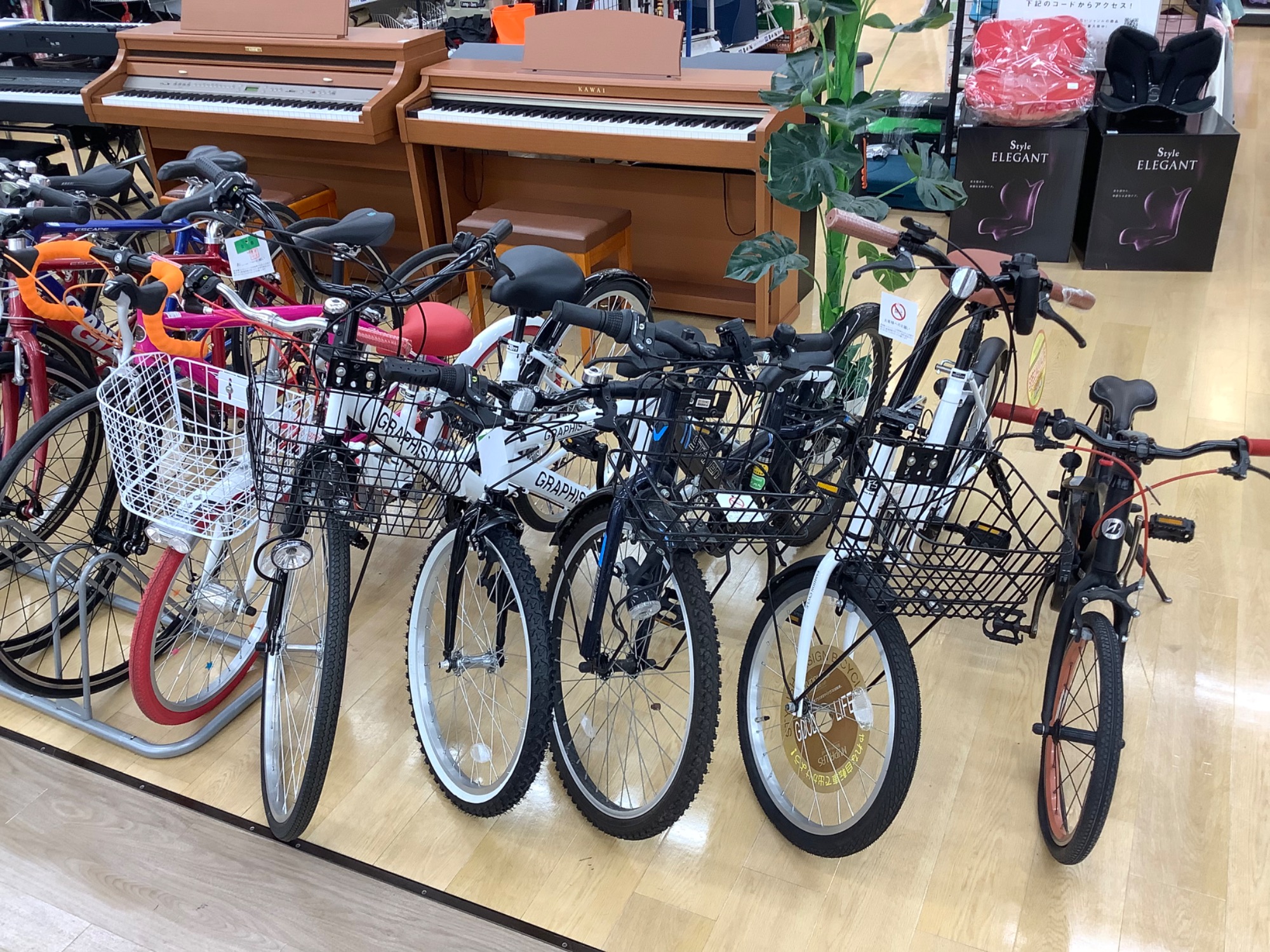 ロードバイク、マウンテンバイク、子供用自転車のご紹介です