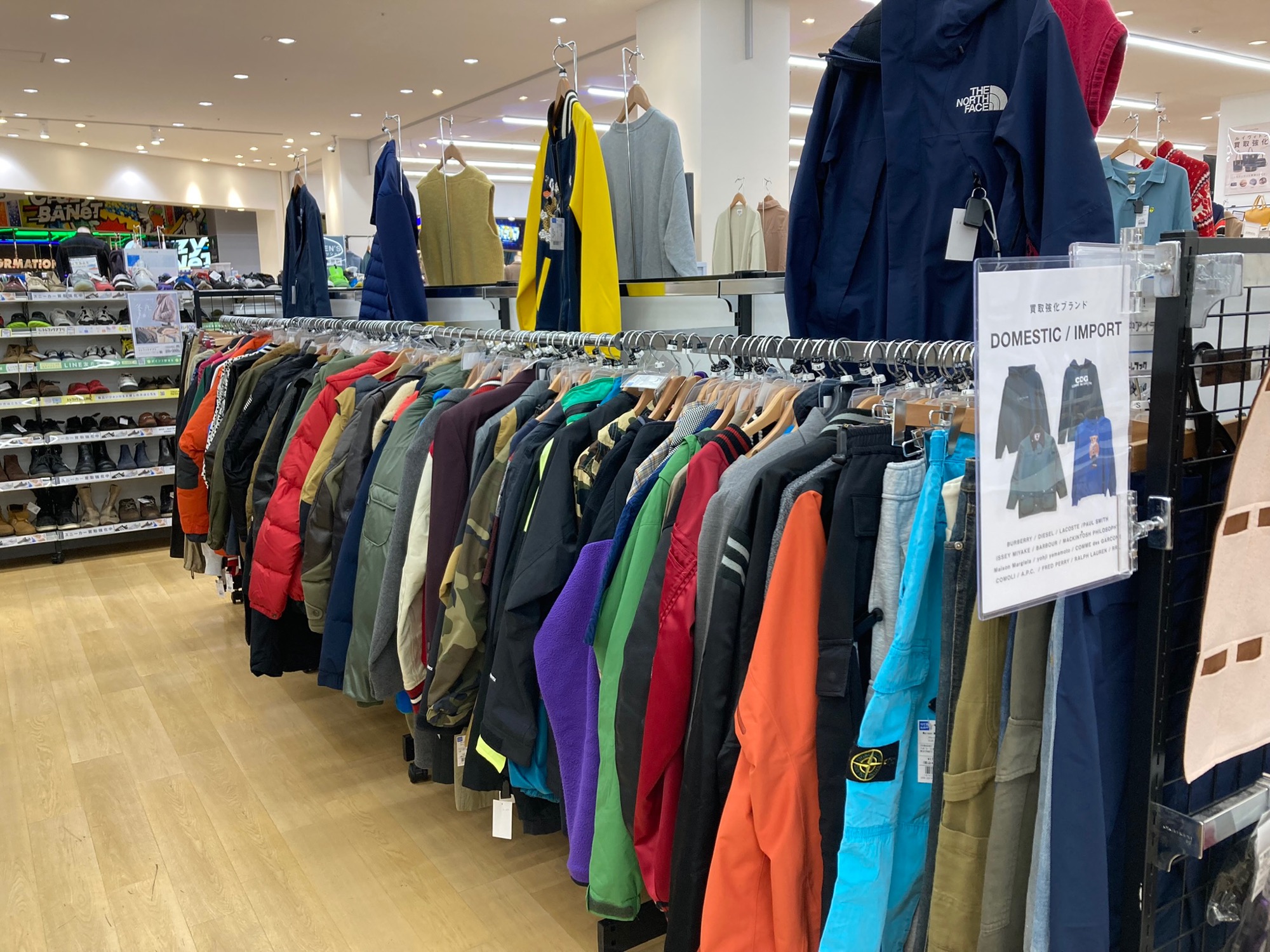 COACH】ジャケットが買取入荷いたしました！｜2023年10月15日