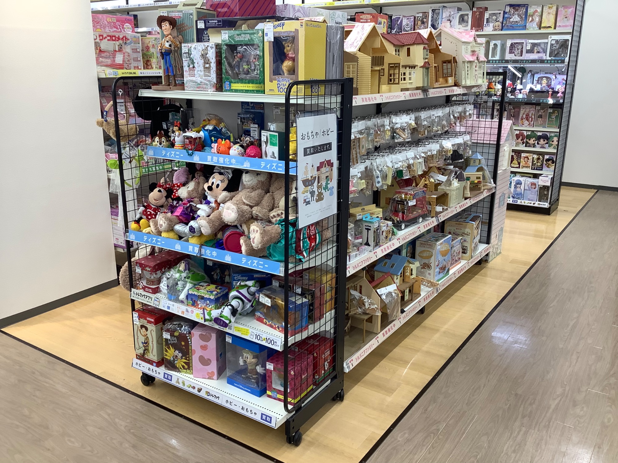 【イオンモール常滑店】ホロライブ戌神ころねのフィギュアです 元気いっぱいな笑顔が可愛い！ホロライブ・戌神ころねのフィギュアが