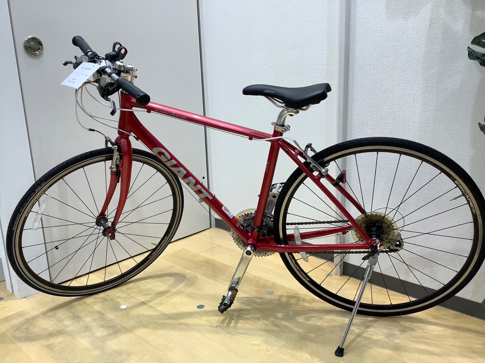 GIANT ESCAPEの自転車が入荷しました｜2023年12月21日｜リサイクル 