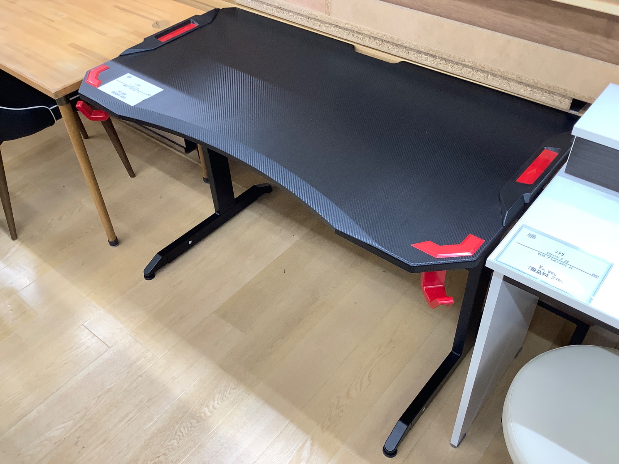 ニトリのゲーミングデスクが入荷しました！｜2024年01月23日