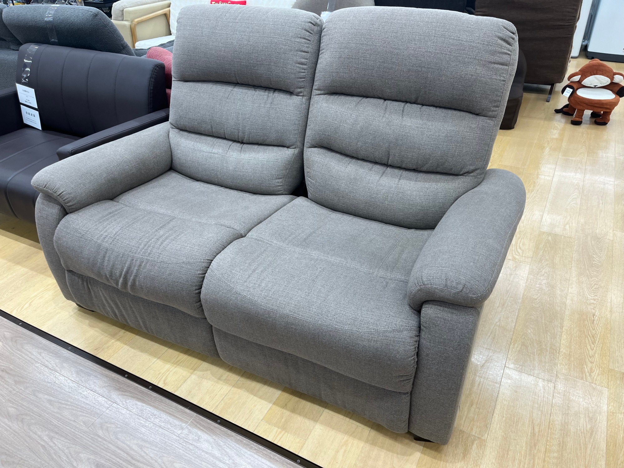 ニトリの2人掛けリクライニングソファーが入荷しました！！｜2024年05