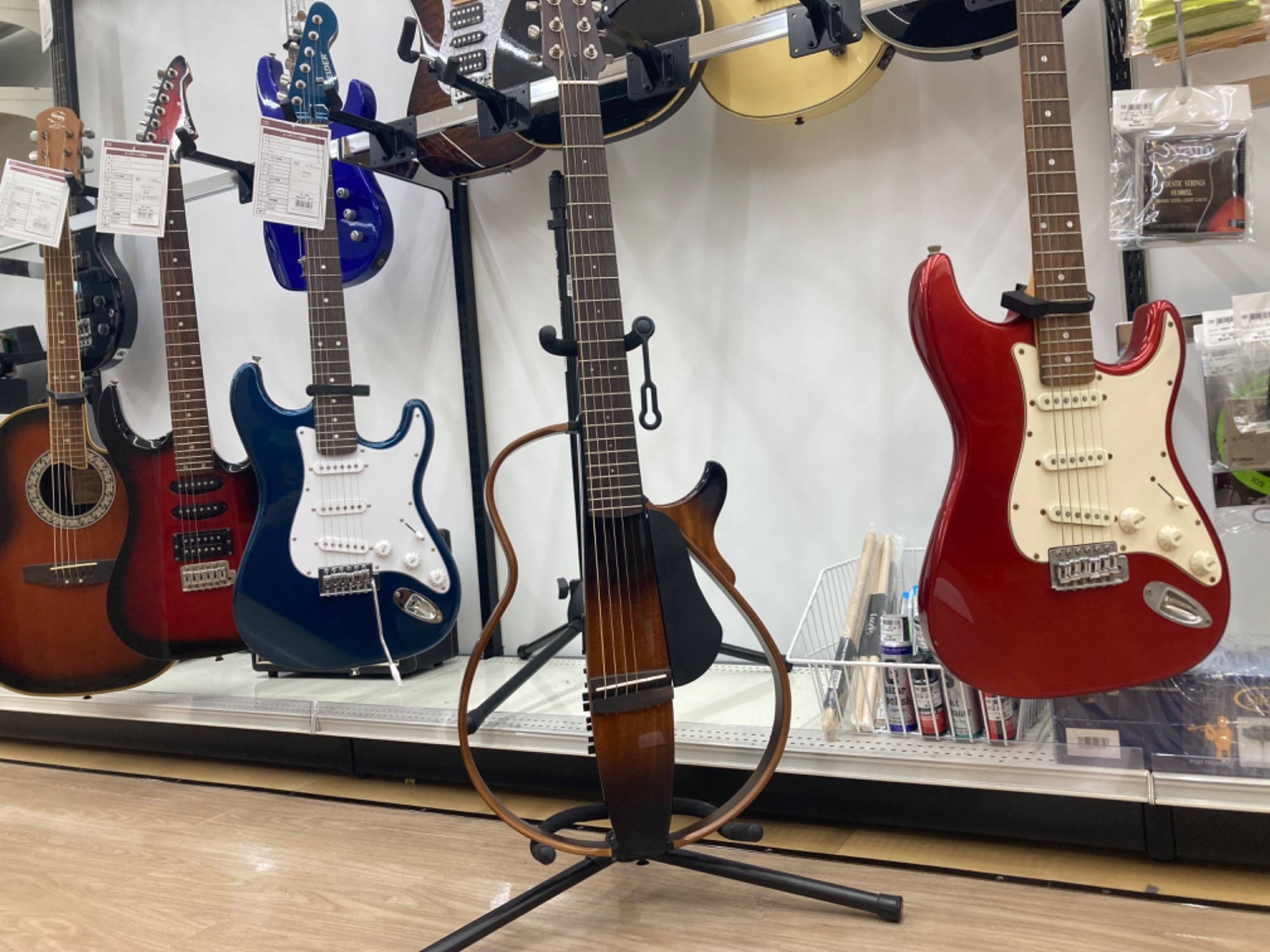 【トレファク イオンモール常滑店】YAMAHAのサイレントギターをご紹介します！！ トレファク イオンモール常滑店】YAMAHAのサイレントギターをご紹介し