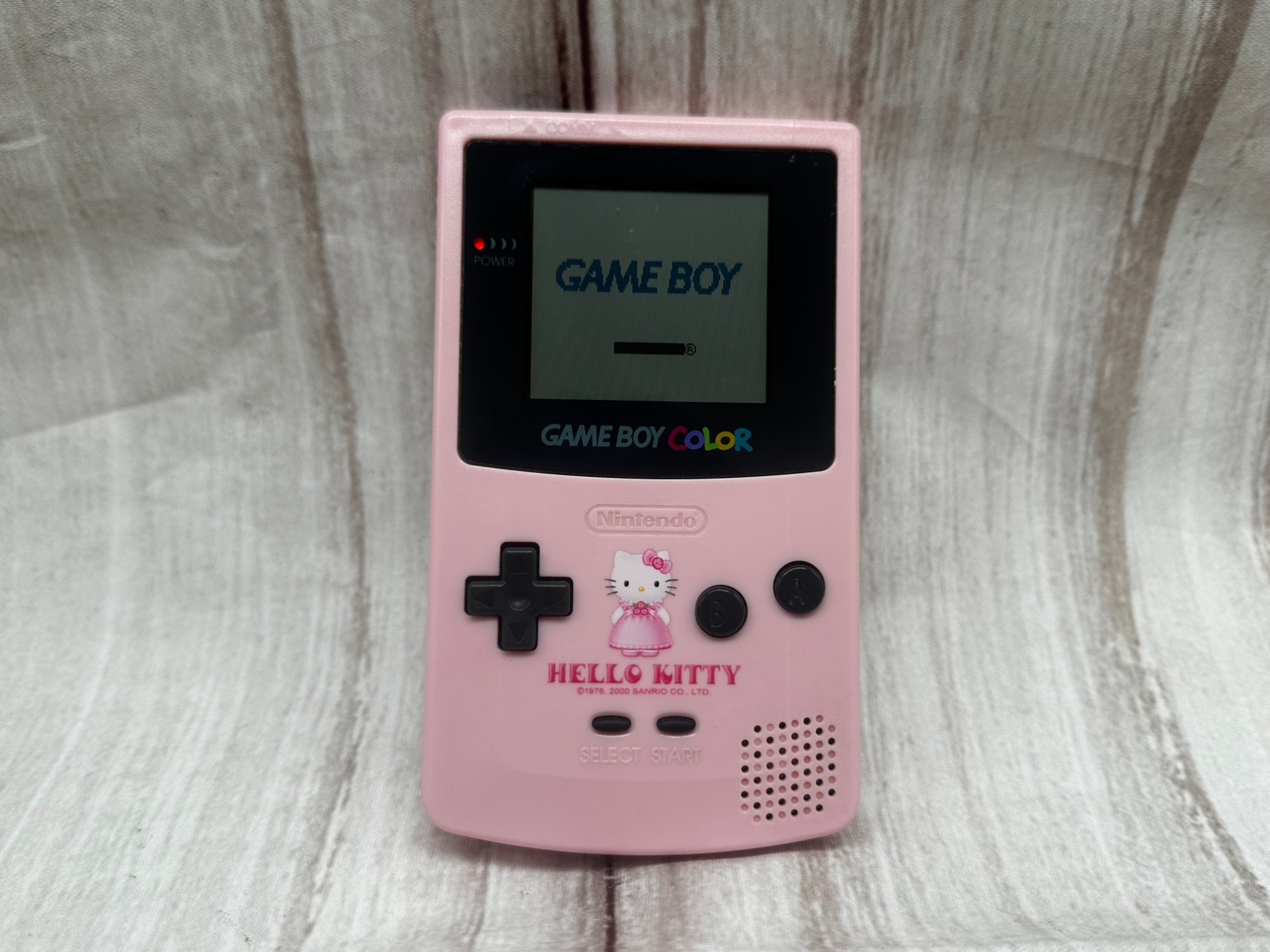 10月21日は、ゲームボーイカラーの誕生日！キティちゃん