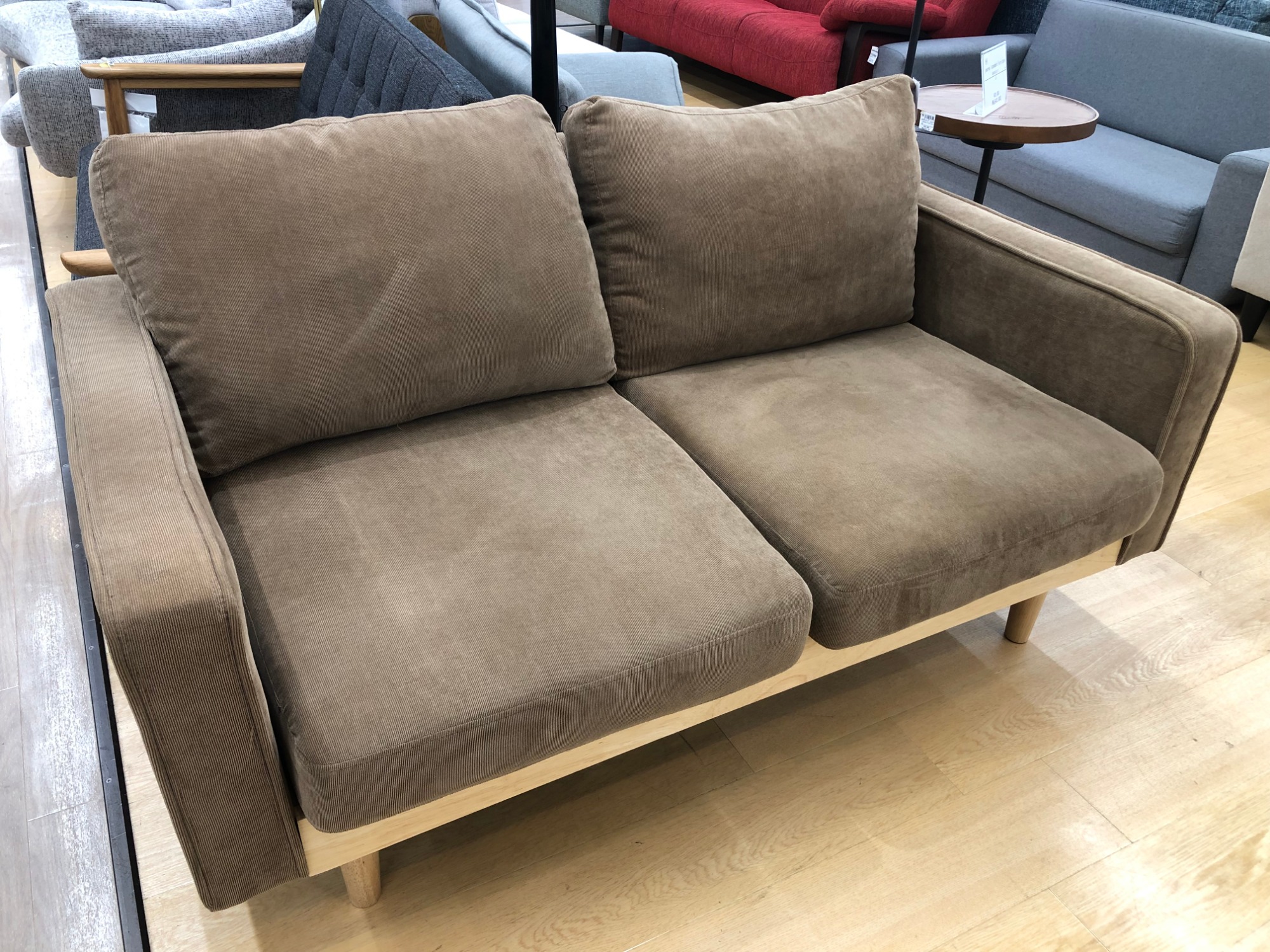 ブラウンの2人掛けソファが入荷いたしました♪♪｜2025年01月24日｜リサイクルショップ トレジャーファクトリー（トレファク）イオンモール常滑店
