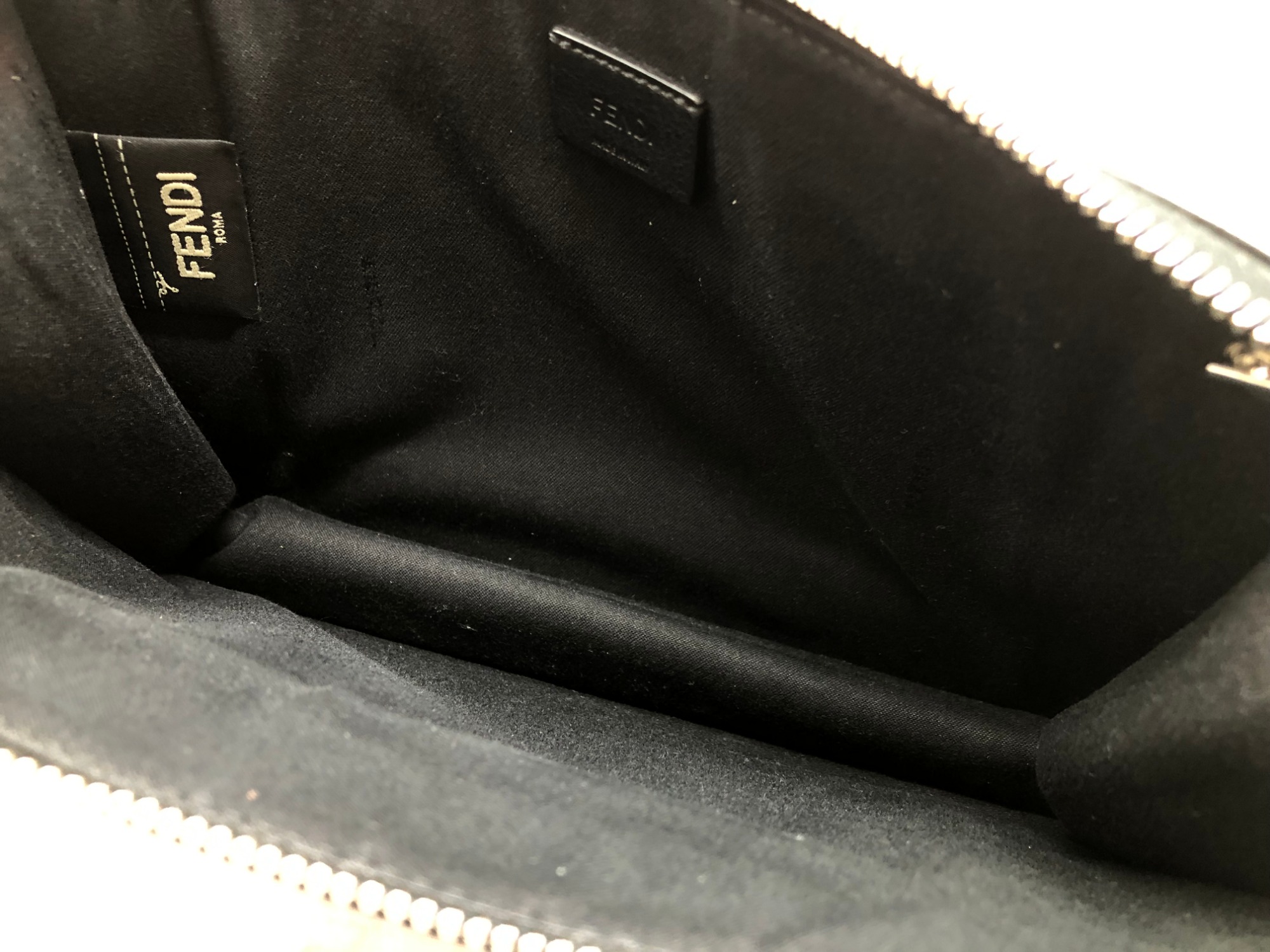 FENDI/フェンディ】ショルダーバッグ マルチスタッズ トゥー