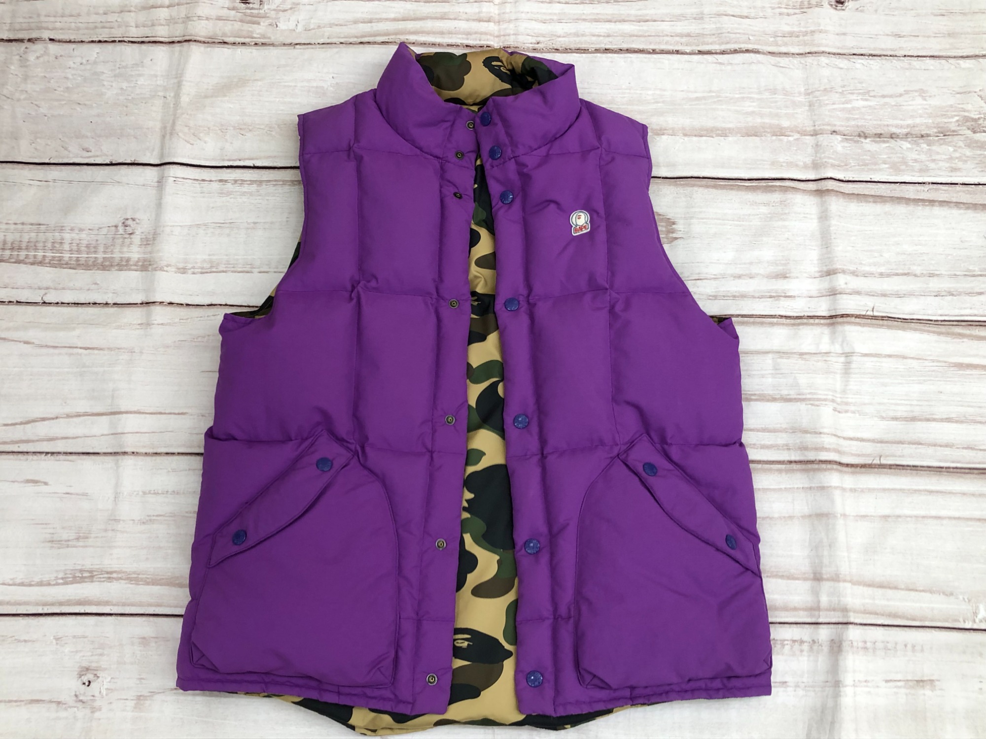 A BATHING APE/ア ベイシング エイプ】リバーシブルダウンベスト