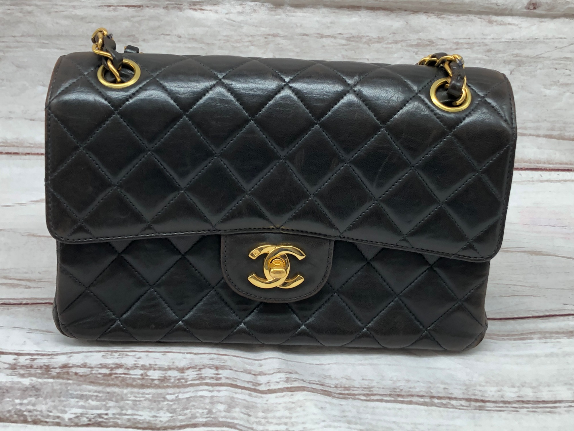 シャネル　ダブルフェイス　斜めがけポーチ CHANEL】【ゴールド金具】【両面フラップ】【Wフェイス】シャネル