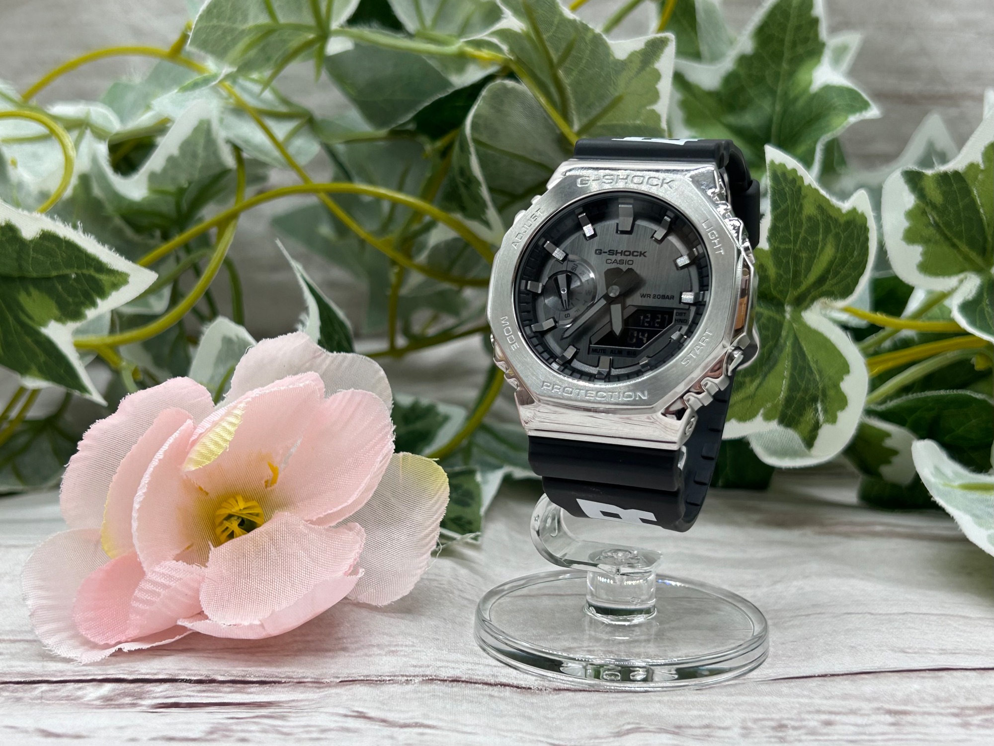 CASIO×MONCLER GENIUS】腕時計 G-SHOCK”GM-2100