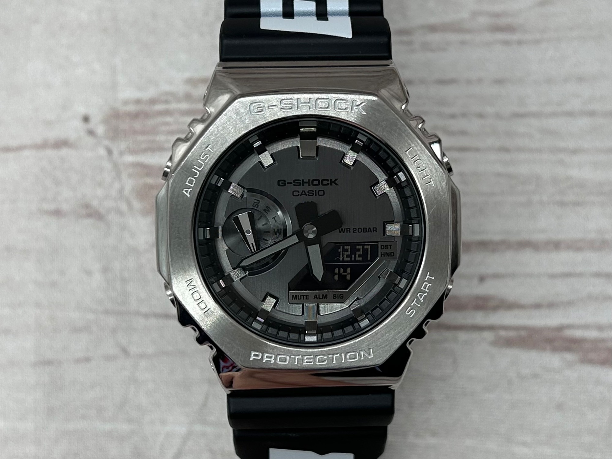 CASIO×MONCLER GENIUS】腕時計 G-SHOCK”GM-2100