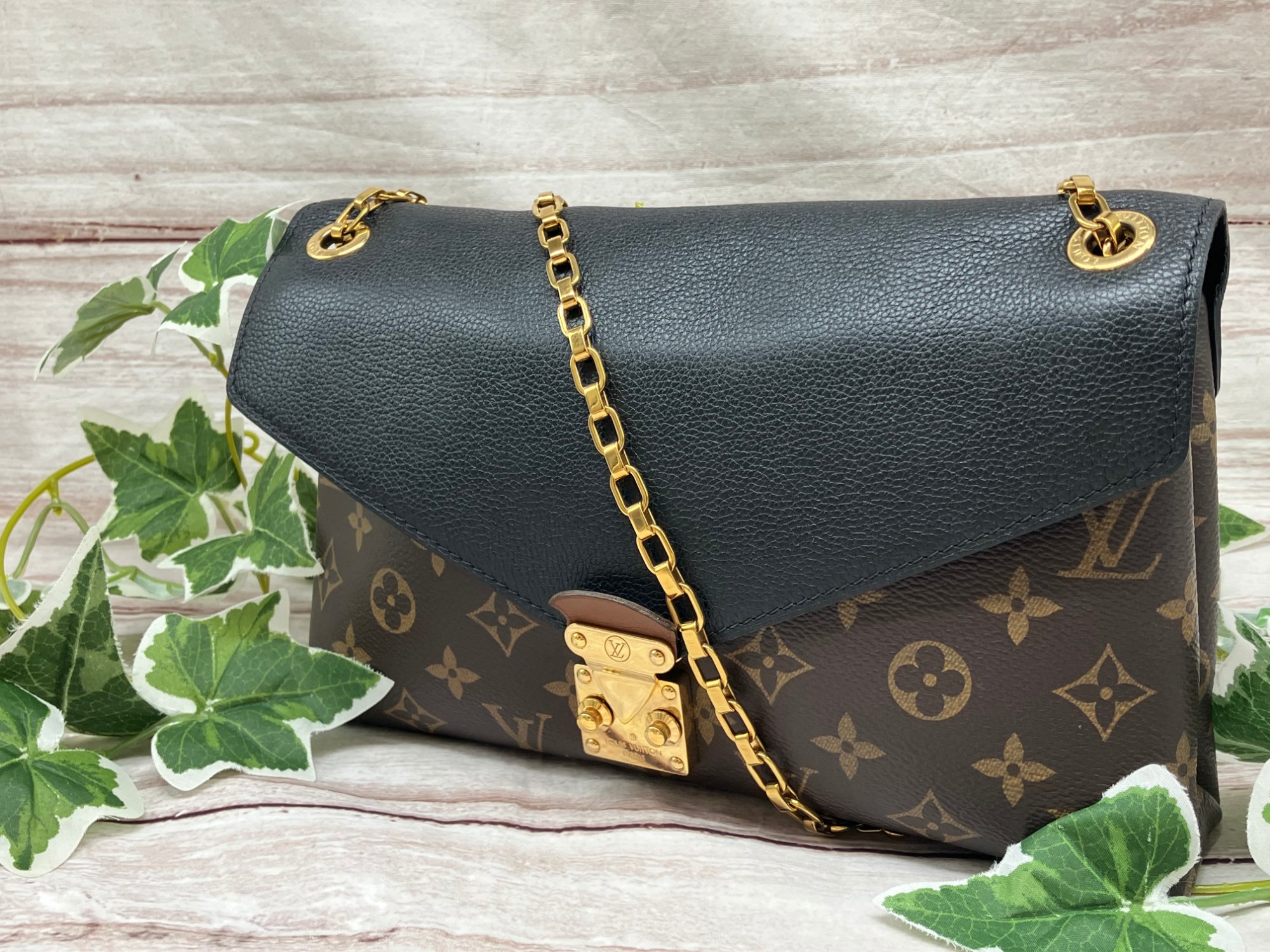 Louis Vuitton モノグラム ショルダーバッグ プチノエ LOUIS VUITTON