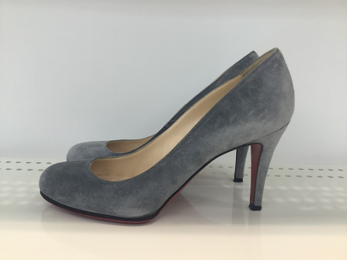 新生活のChristian Louboutin