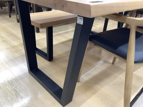 ダイニングセットの関家具