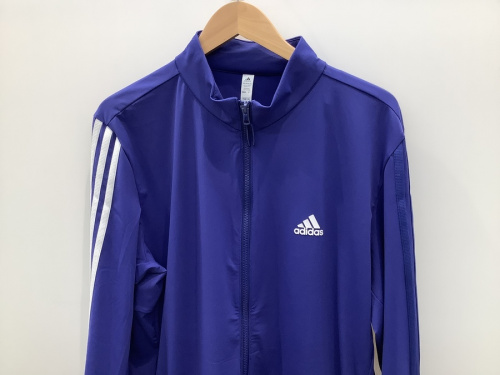トラックジャケットのadidas