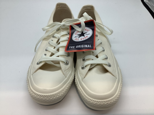 ローカットスニーカーのCONVERSE