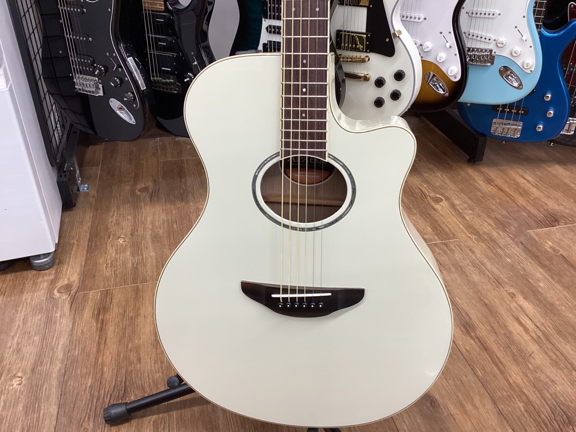 YAMAHA APX70 中古良品　エレアコ YAMAHA APX70 中古良品 エレアコ ヤマハ | APXシリーズ