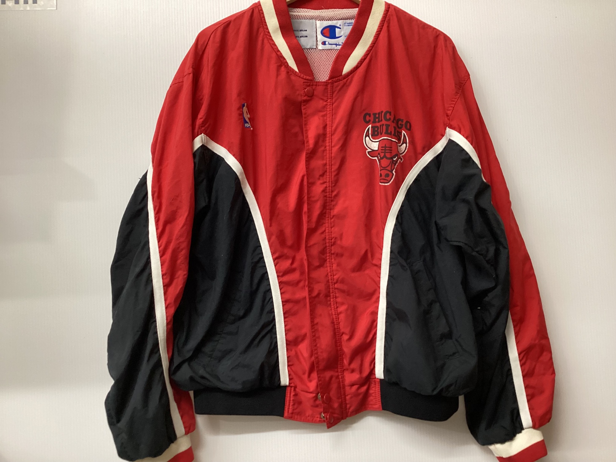 【90s】CHICAGO BULLS × Champion ナイロンジャケット Vintage 90's Chicago Bulls Champion Warm Up Set NEW without