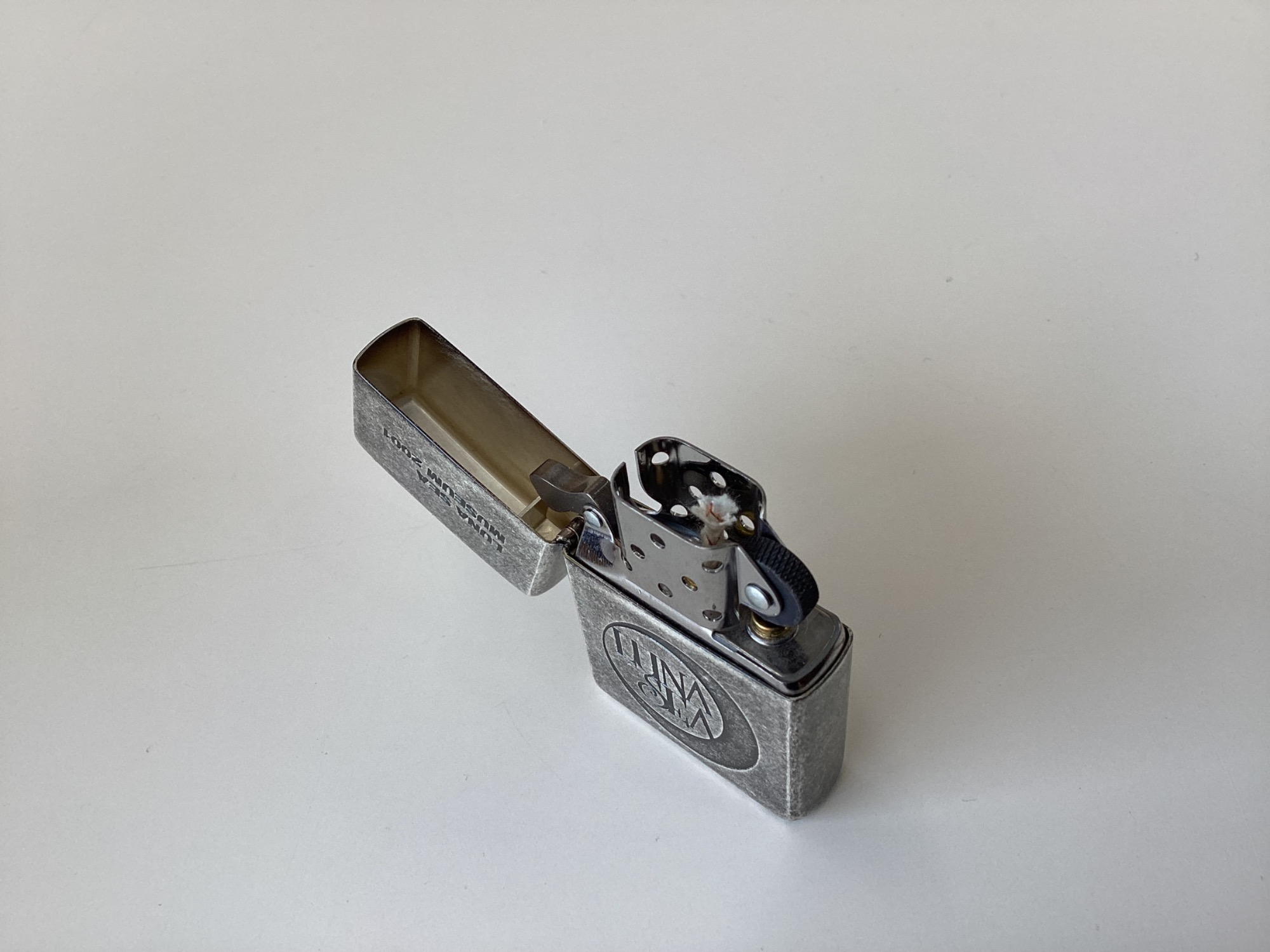 LUNA SEA MUSEUM 2001 ZIPPOライター 未使用品 Zippo 2001年 LUNA SEA ルナシー 限定 ジッポー - メルカリ