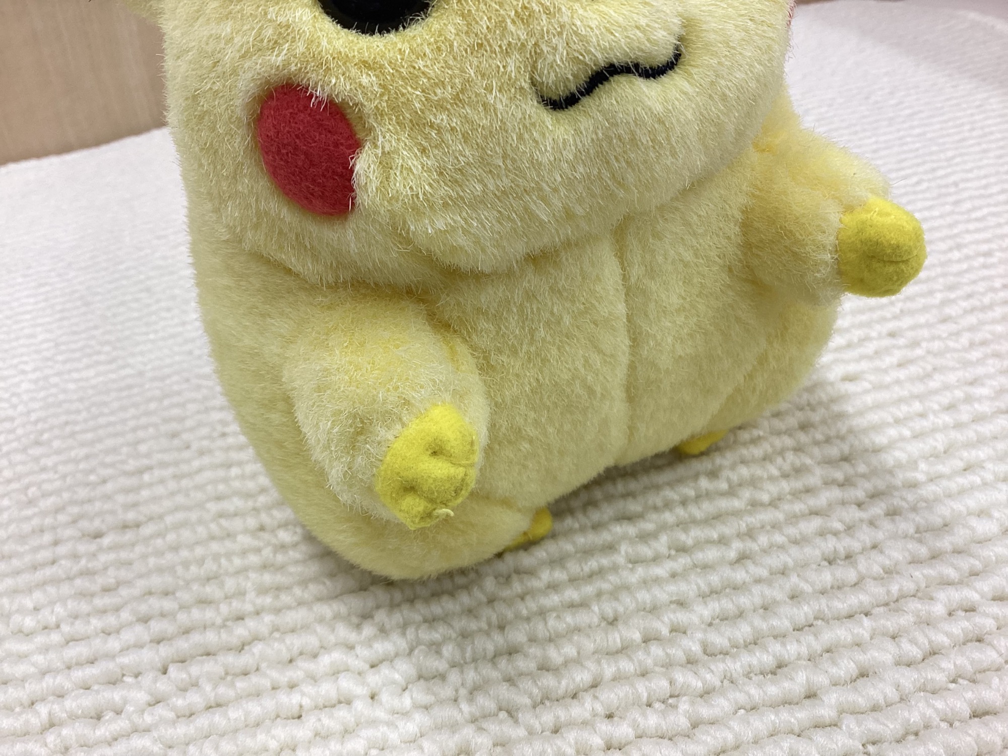 TOMY トミー】大人気ポケモン！ピカチュウ初期のぬいぐるみが入荷です