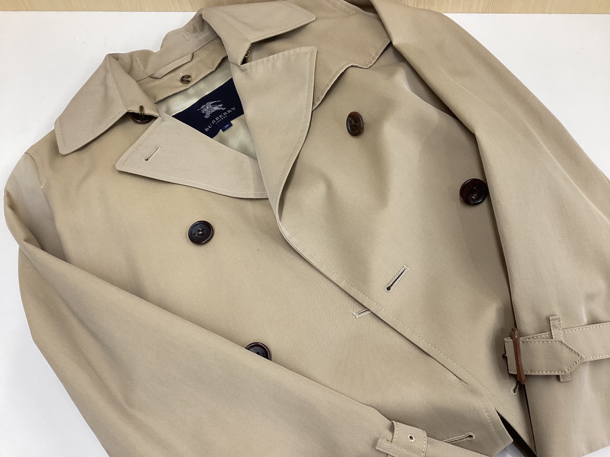 専用です、BURBERRY LONDON　トレンチコート ミッドレングス チェルシー ヘリテージ トレンチコート (ハニー