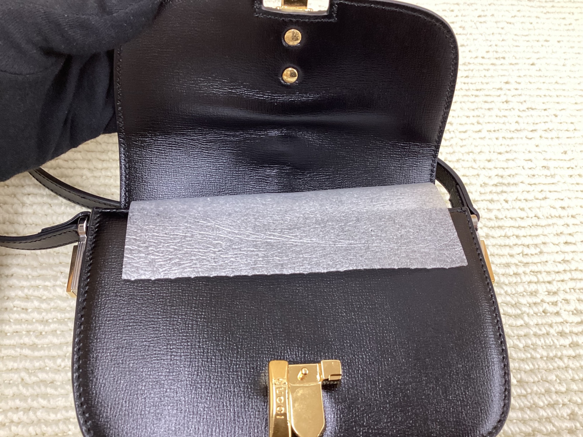 GUCCI（グッチ） シルヴィ ミニ ショルダーバッグ GUCCI グッチ シルヴィ ミニバッグ ショルダーバッグ サテン グリーン