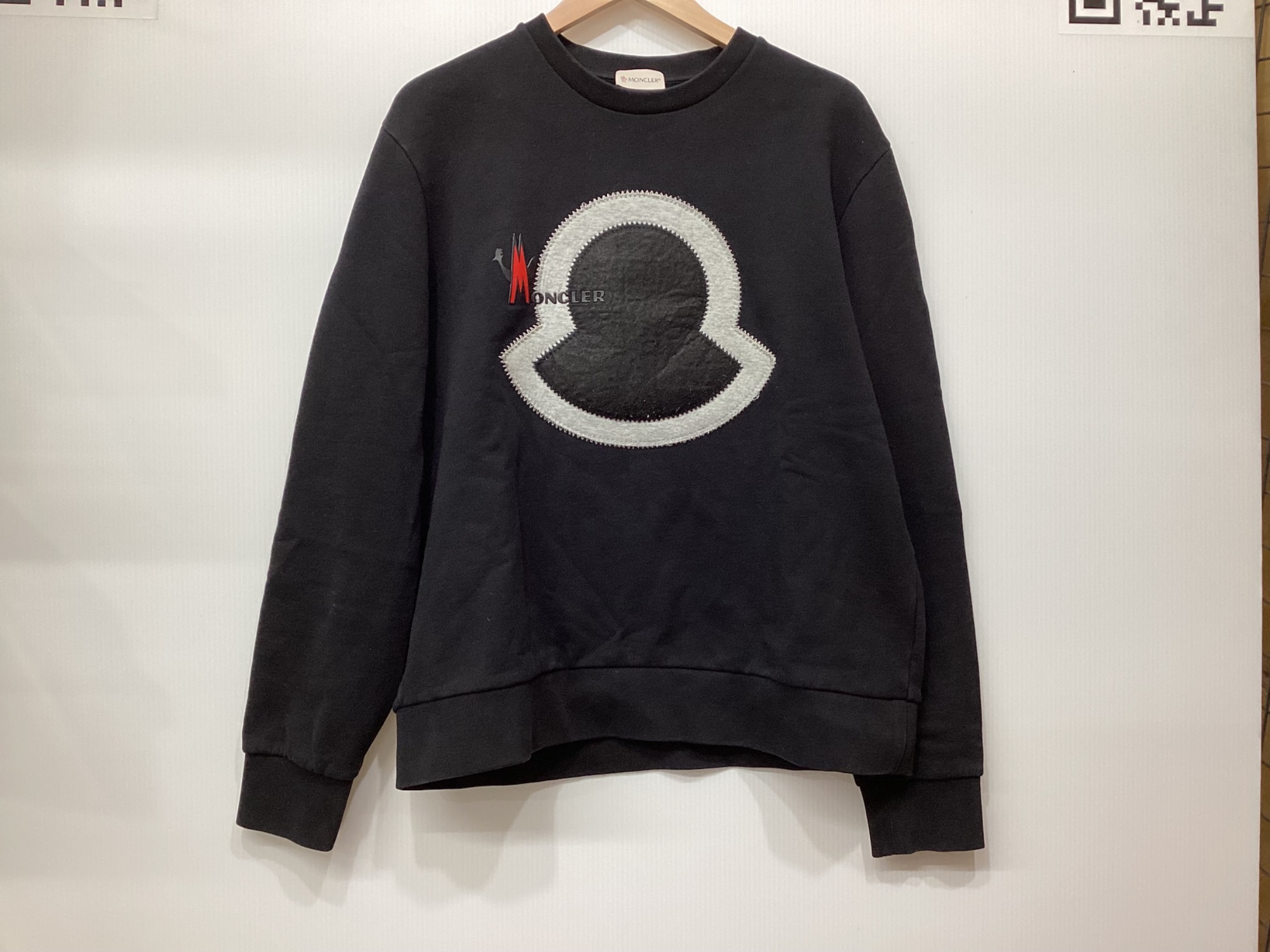 MONCLER モンクレール】ワッペンスウェット MAGLIA GIROCOLLO入荷しま