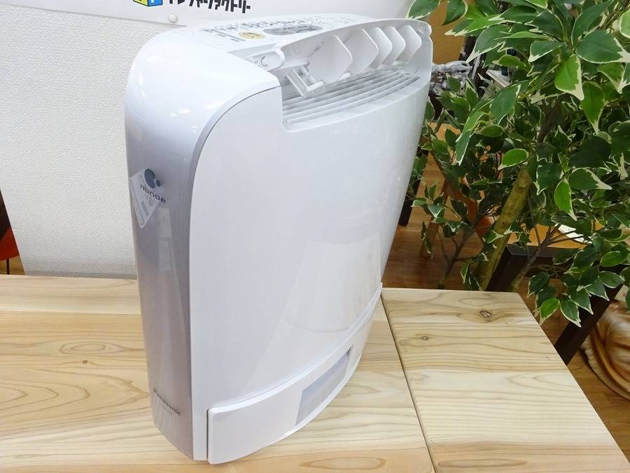 ⭐︎DAIKIN 空気清浄機 MCK55UN-T 2018年製 Amazon.co.jp: MCK55W-T [加湿ストリーマ空気清浄機 (ディープ