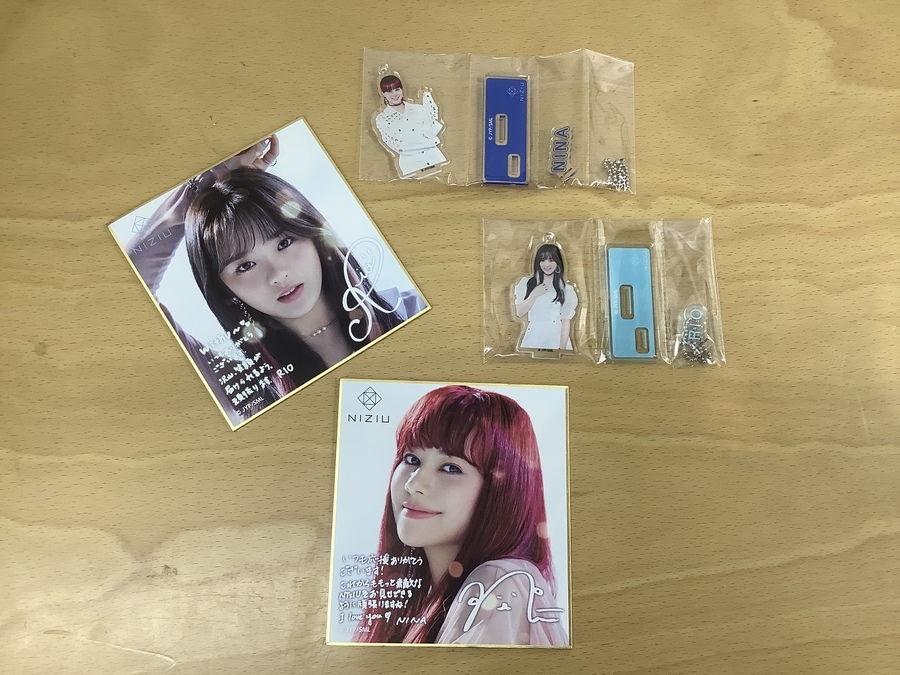 NiziU/ニジュー】4/2より発売！！エンタメくじの限定グッズが