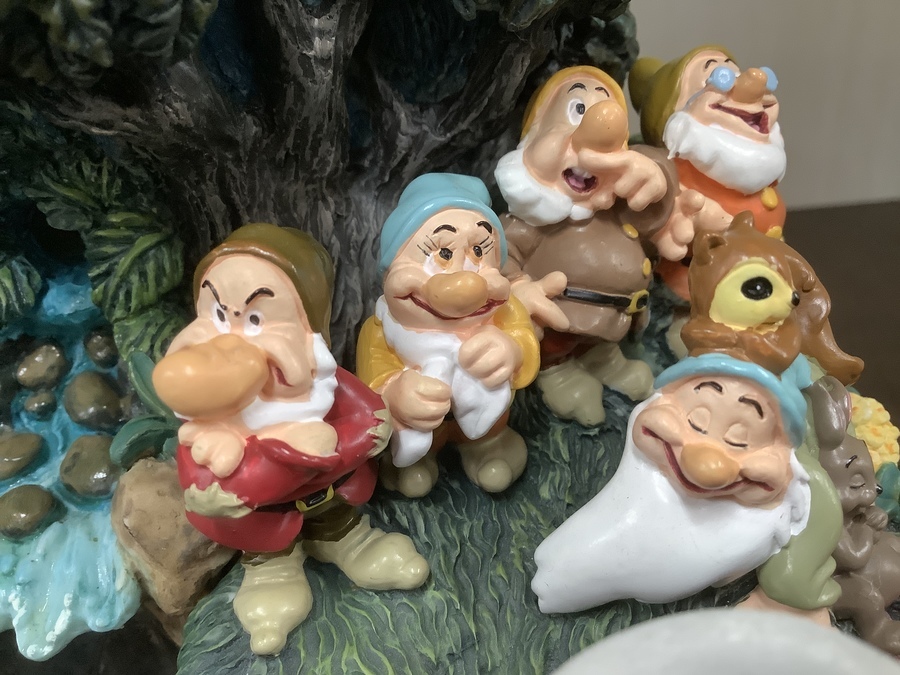 インテリア買取強化中！！】Disney STORE ”白雪姫と七人の小人