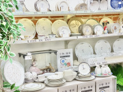 食器棚　【トレファク岸和田店】 食器大量入荷につき食器売場拡大しました！【岸和田店】｜2021年03月25