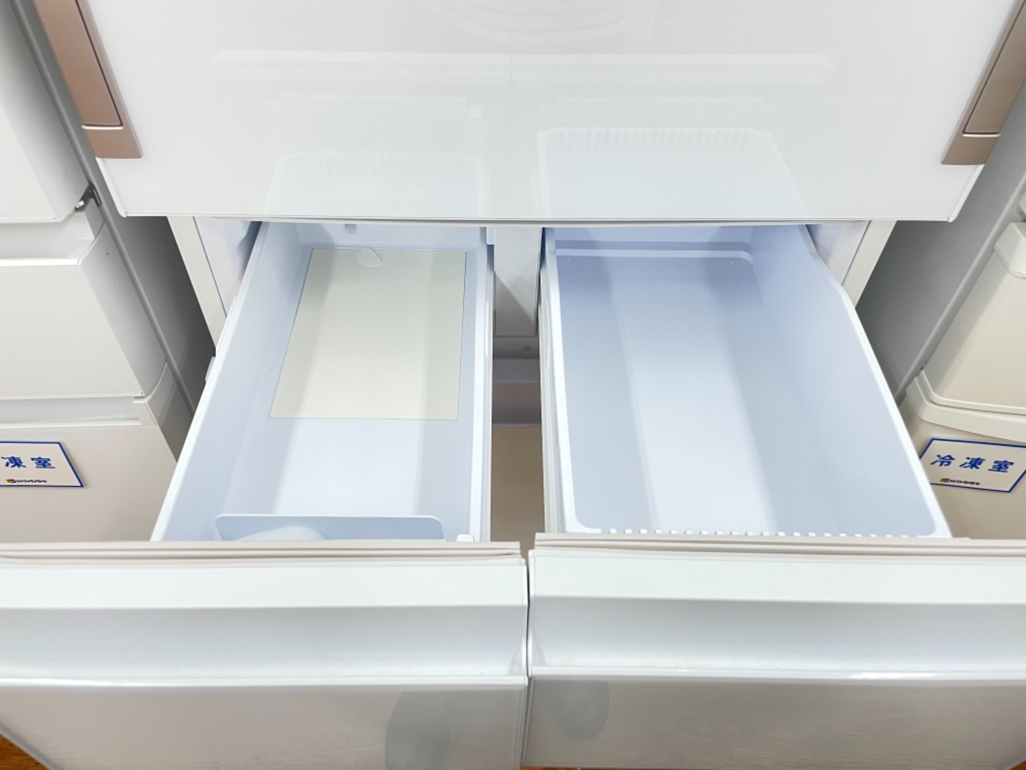 SHARP(シャープ)】安心の12ヶ月保証付き！5ドア冷蔵庫が入荷致しました 