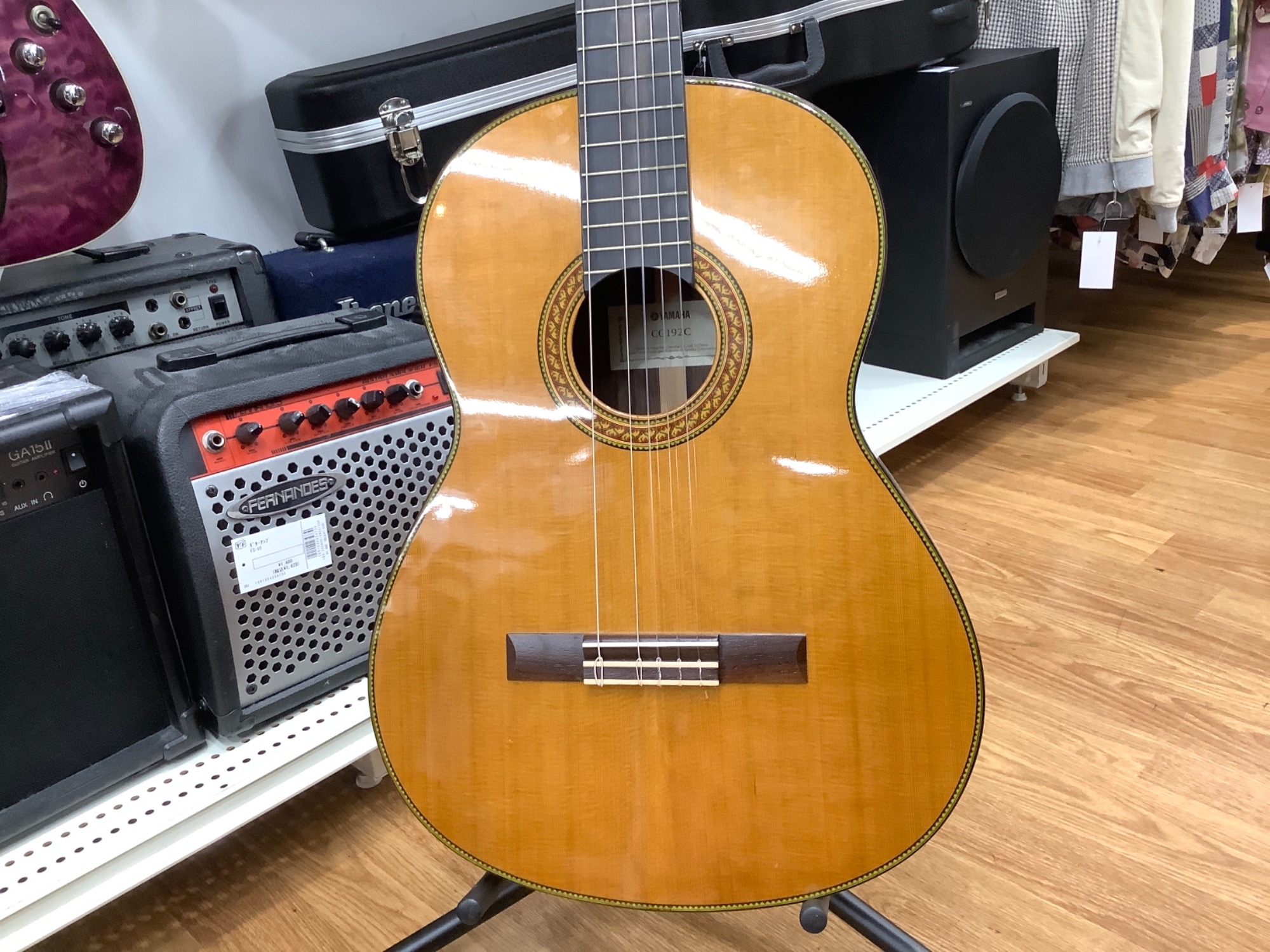 YAMAHA】シンプルなデザインが◎ クラシックギターはいかがでしょうか