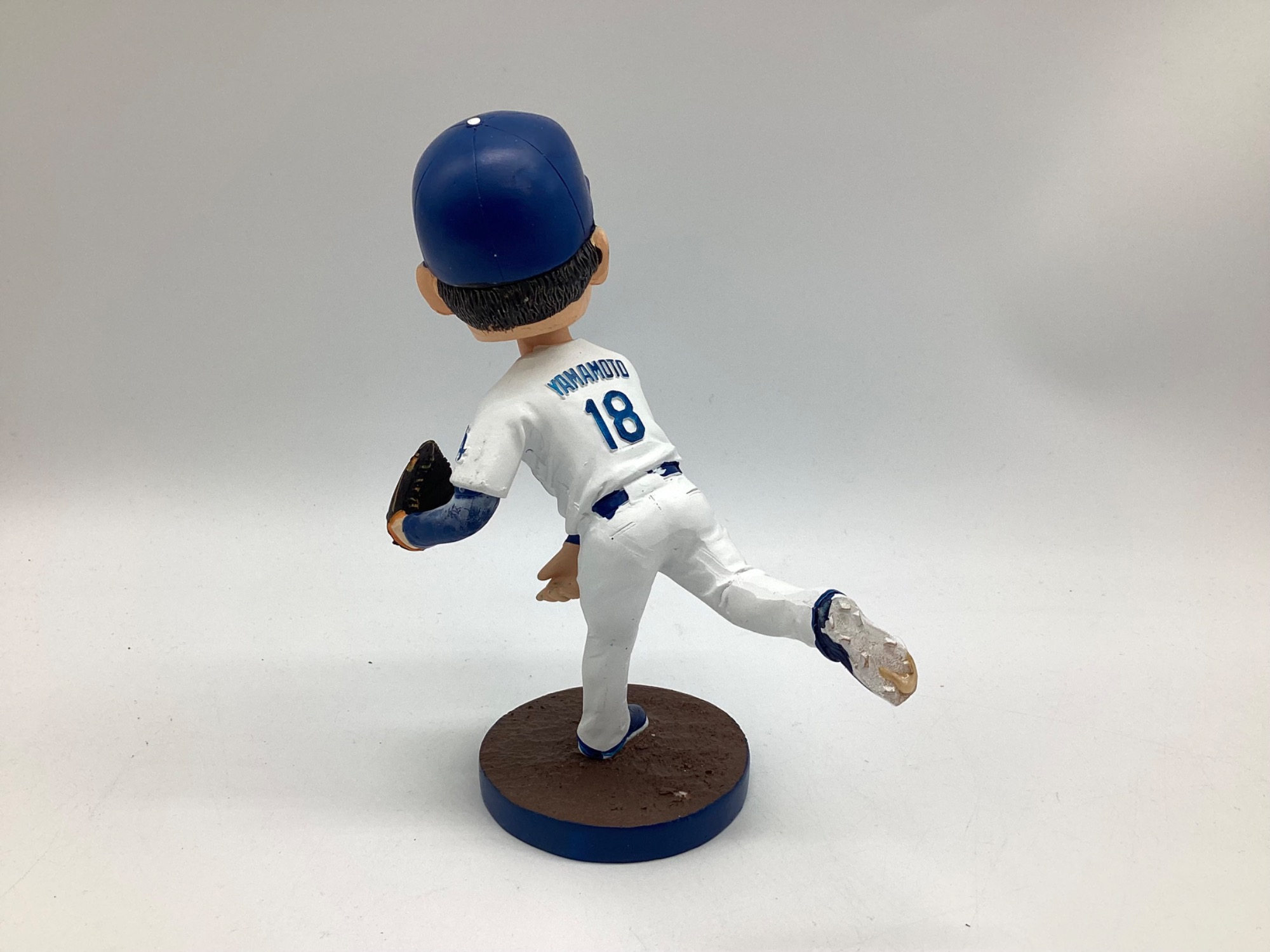 山本由伸 フィギュア ロサンゼルス・ドジャース 18番